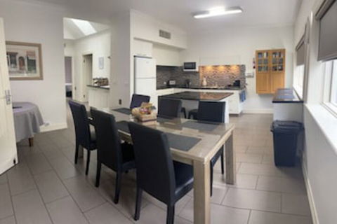 Austral Place 88 Via Merri River - Accommodation Burleigh 0