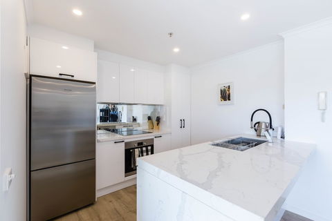 YUKI, 1BDR Melbourne Apartment - Accommodation Burleigh 2