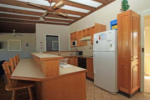 Silversands Beach House - Accommodation Burleigh 2