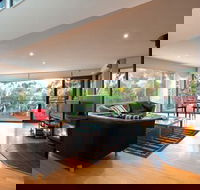 Dee Jays Studio - Accommodation Burleigh