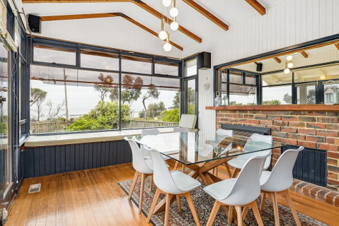 Beach Front Beauty - Accommodation Burleigh 1