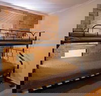 Lawlers 19 - Accommodation Burleigh