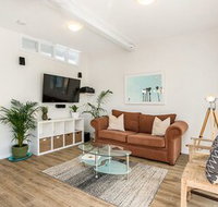 Half Moon Cottage - Accommodation Burleigh