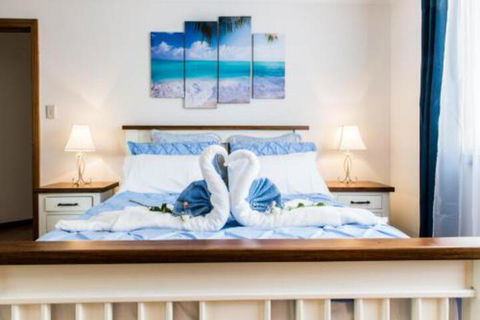 Ambience - Accommodation Burleigh 2