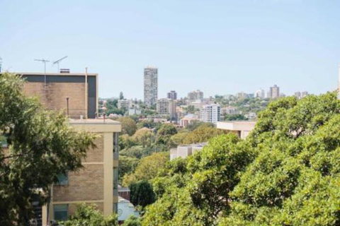 Stylish Apartment In Elizabeth Bay - Accommodation Burleigh 2
