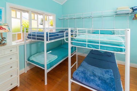Beach House Cairns - Accommodation Burleigh 5