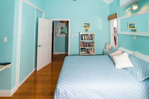 Beach House Cairns - Accommodation Burleigh 7