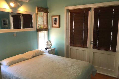 Beach House Cairns - Accommodation Burleigh 1