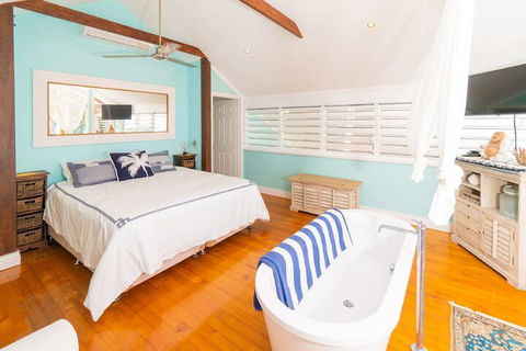 Beach House Cairns - Accommodation Burleigh 4