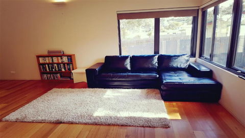 Architecturally Designed Beach House - Accommodation Burleigh 3