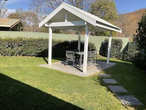 Valley View Townhouse - On The RAIL TRAIL - Accommodation Burleigh 6