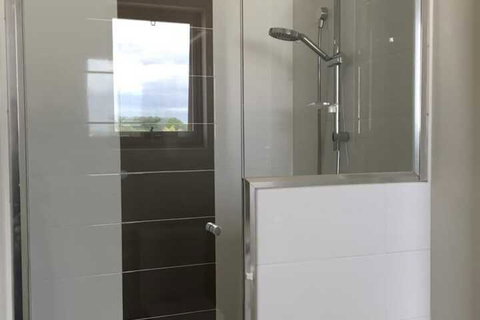 Apartment In Queens Park - Accommodation Burleigh 2