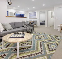 Stylish Coastal Retreat - Accommodation Burleigh