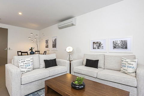 Accommodate Canberra - Quayside - Accommodation Burleigh 2