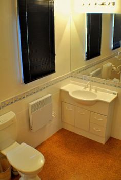 Eacottage - Accommodation Burleigh 4