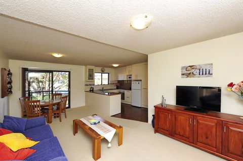 Shoreline Unit 2 / 1 Intrepid Close - Accommodation Burleigh 2
