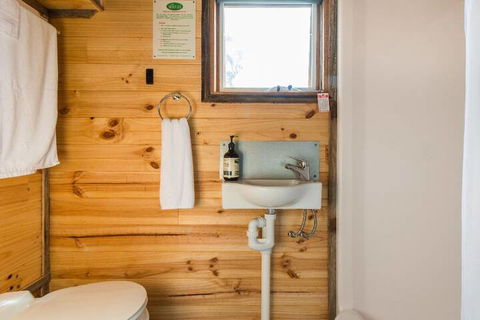 Live Big In The Gurdies Tiny House With A View - Accommodation Burleigh 3