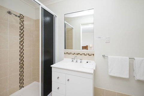 Farmers Daughter Wines - Accommodation Burleigh 6