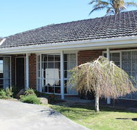 Elgar 3 at Doncaster - Accommodation Burleigh
