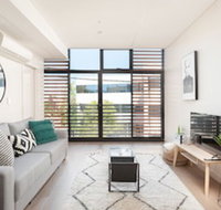Stunning Designer Newtown Pad H394 - Accommodation Burleigh