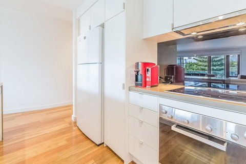 C-Scape By The Sea No.9 - Accommodation Burleigh 5