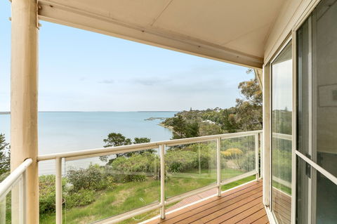 Aegina - Accommodation Burleigh 2