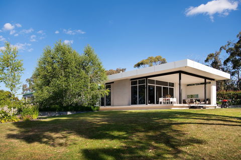 Barwidgee - Accommodation Burleigh 1