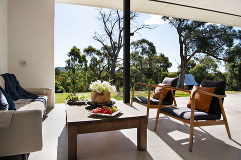 Barwidgee - Accommodation Burleigh 6