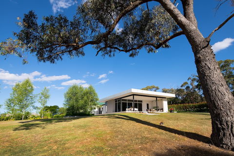 Barwidgee - Accommodation Burleigh 2