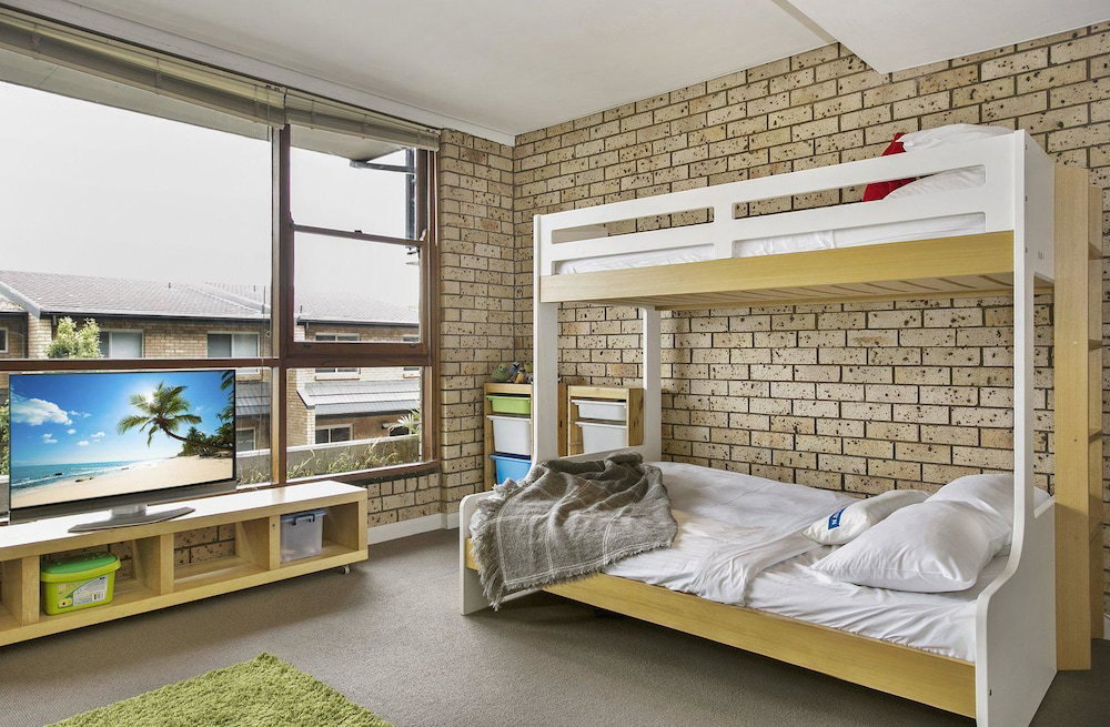Balmain East NSW Accommodation Burleigh