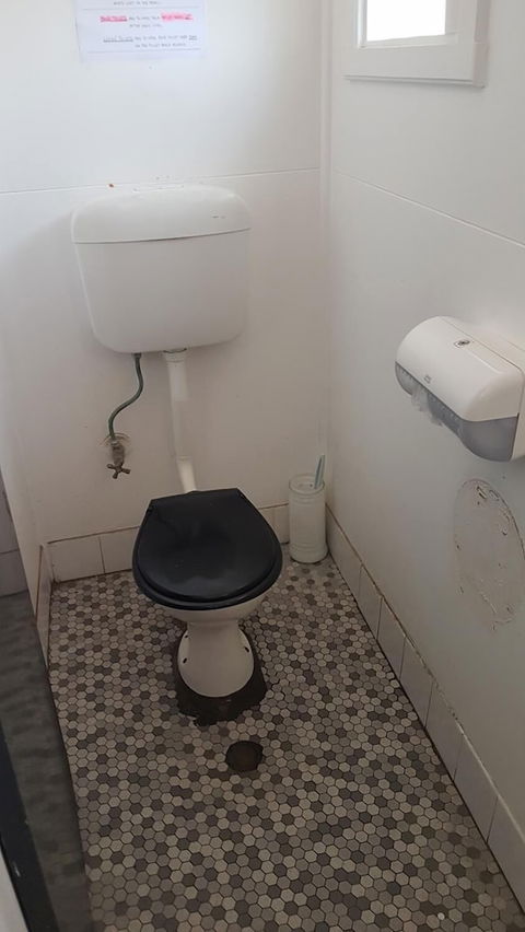 Orbost Club Hotel - Accommodation Burleigh 5
