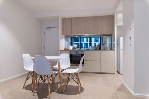 APC On Collins - Accommodation Burleigh 2