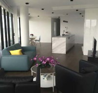 Doncaster Apartment - Accommodation Burleigh