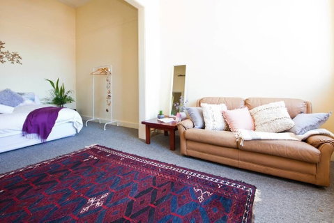 WB319 Chatswood Charmer Roomy 3 Bed Apartment - Accommodation Burleigh 2