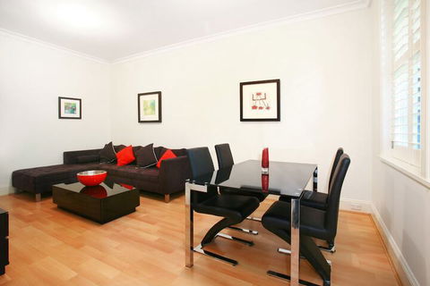 Art Deco In The Cul-de-Sac - Accommodation Burleigh 2