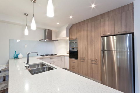 Taworri - Accommodation Burleigh 4