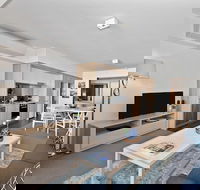 One Oak - Accommodation Burleigh