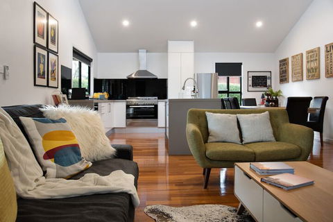 Gorge Vue On Main - Accommodation Burleigh 3