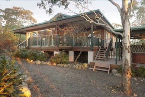 Eagleview Resort - Accommodation Burleigh 3