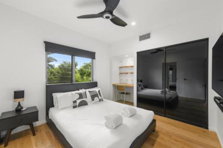 Arrawarra Headland NSW Accommodation Burleigh