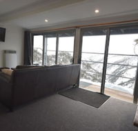Fountains 18 - Accommodation Burleigh
