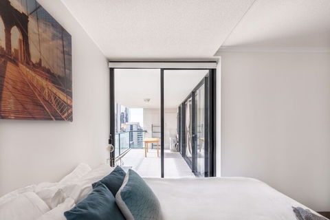 Rivercity CBD Apartment - Accommodation Burleigh 2