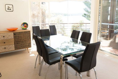 VUES At Salamander Bay - Accommodation Burleigh 5