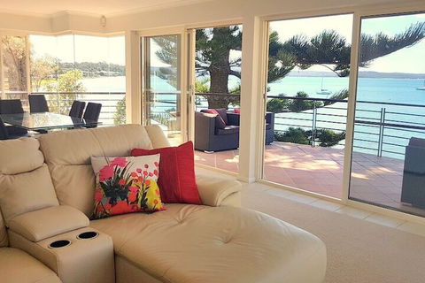 VUES At Salamander Bay - Accommodation Burleigh 3