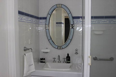 Fairlawn Estate - Accommodation Burleigh 4