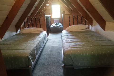 Guide Falls Cottage - Accommodation Burleigh 3