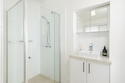 Living In Luxury Central & Sophisticated - Accommodation Burleigh 4
