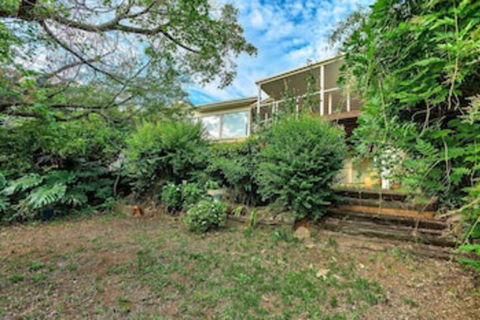 Highview - Accommodation Burleigh 2