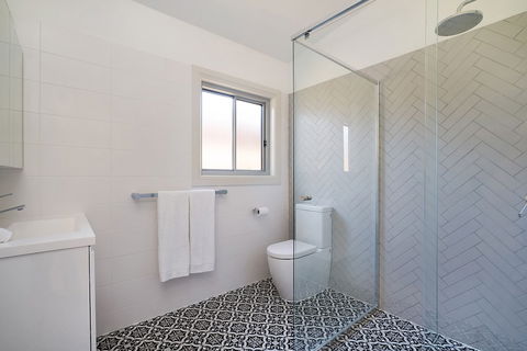 Accommodation Hunter - James St Morpeth - Accommodation Burleigh 5
