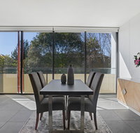 HomeHotel Brand New Ultra Luxe Apartment - Accommodation Burleigh